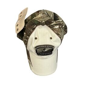 NWT Wholesale Sports Outdoor Outfitters Camo Baseball Hat